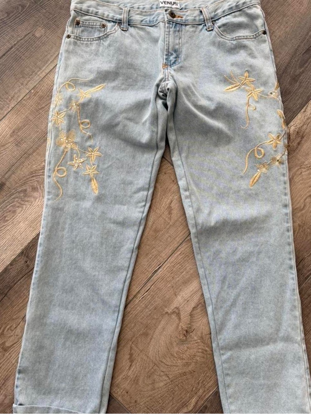 Venus Light Wash Jeans Jeggings with Gold Embroidery
